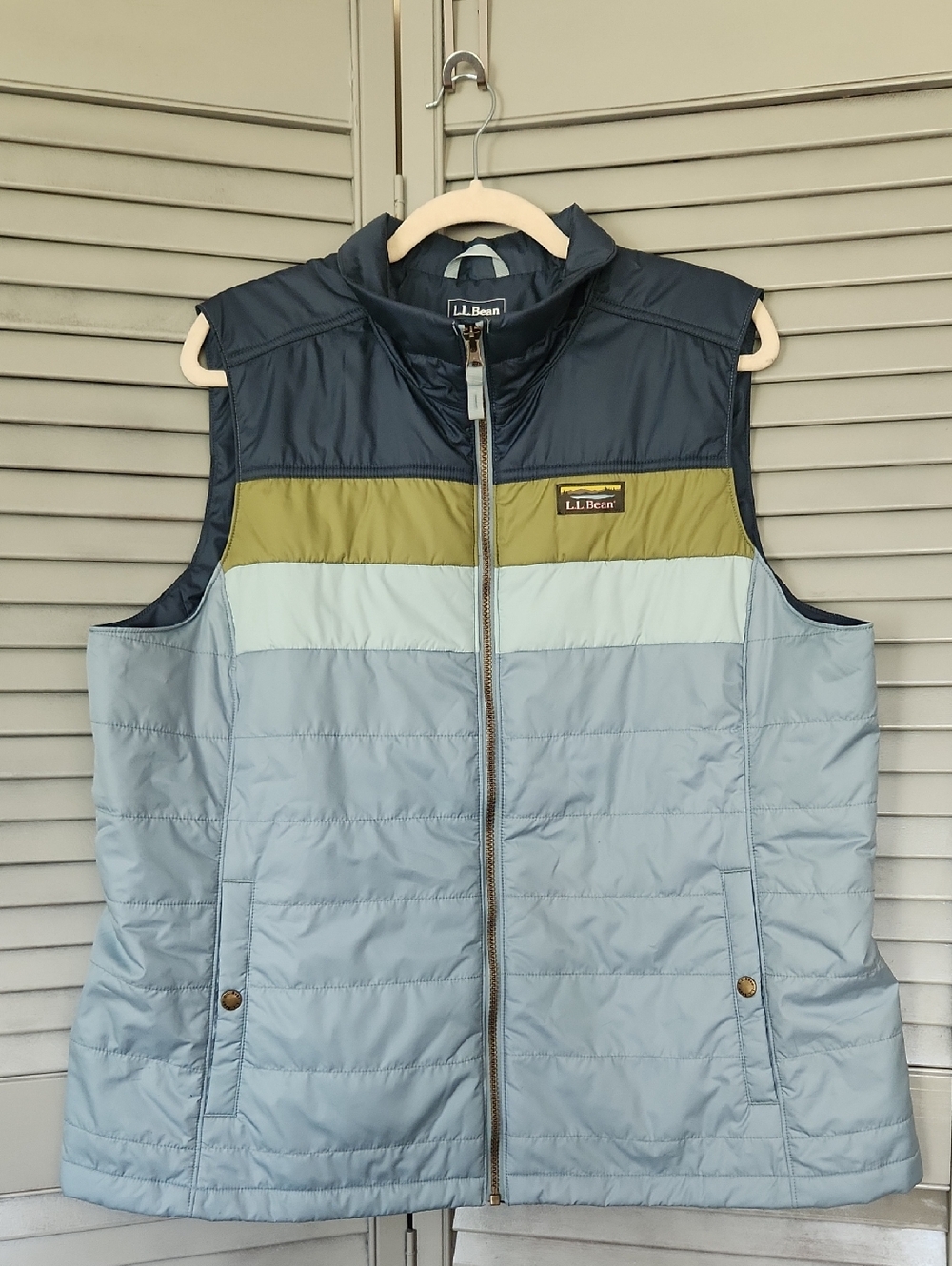 LL Bean Puffer Vest Mountain Classic Outdoor Prep Style Blue Green Colorblock